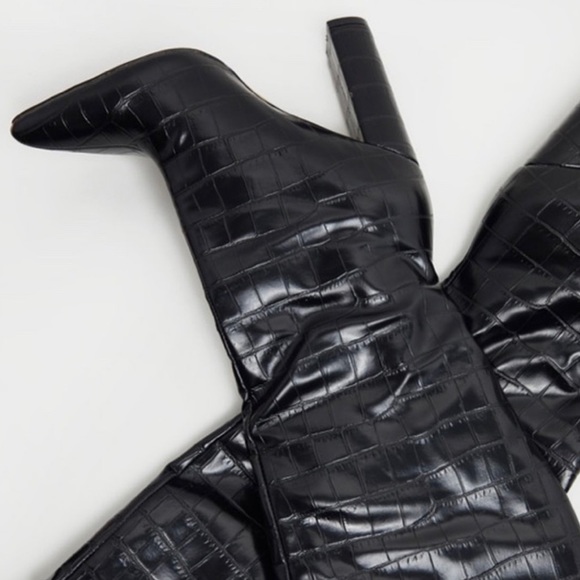 Thigh High Point Block Heel Boot - Picture 4 of 4